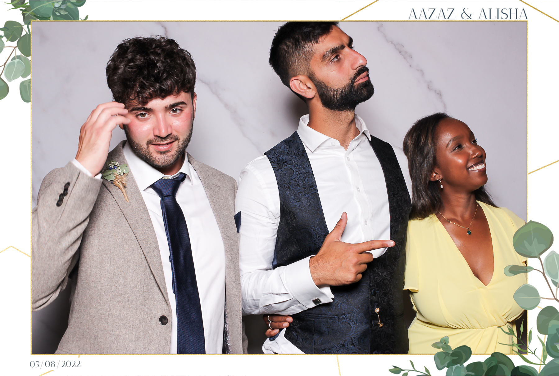 Aazaz & Alisha - Classic Open Booth | View more photos from the event at gallery.freshbooths.com/u/FreshBooths/Aazaz-Alisha-Classic-Open-Booth
