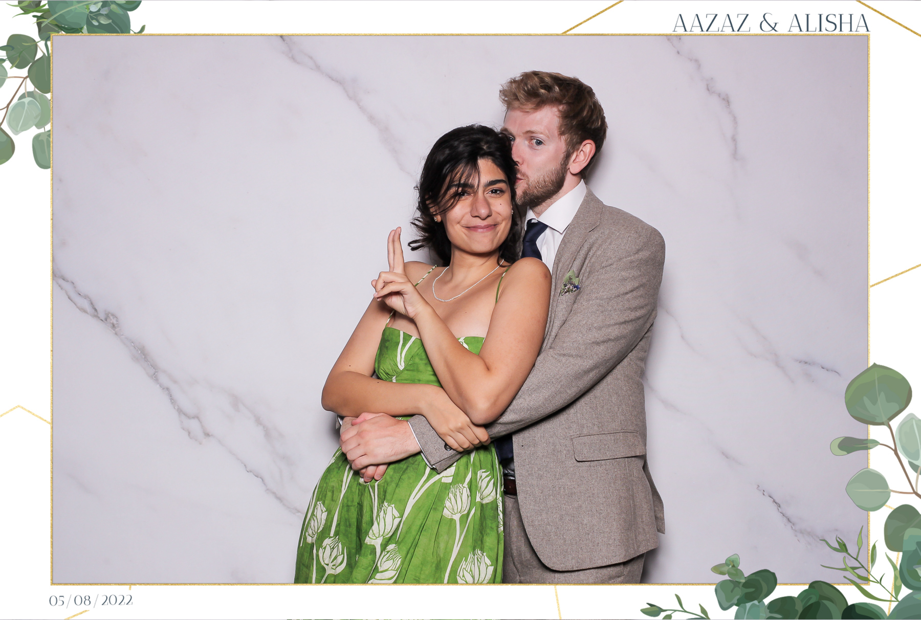 Aazaz & Alisha - Classic Open Booth | View more photos from the event at gallery.freshbooths.com/u/FreshBooths/Aazaz-Alisha-Classic-Open-Booth