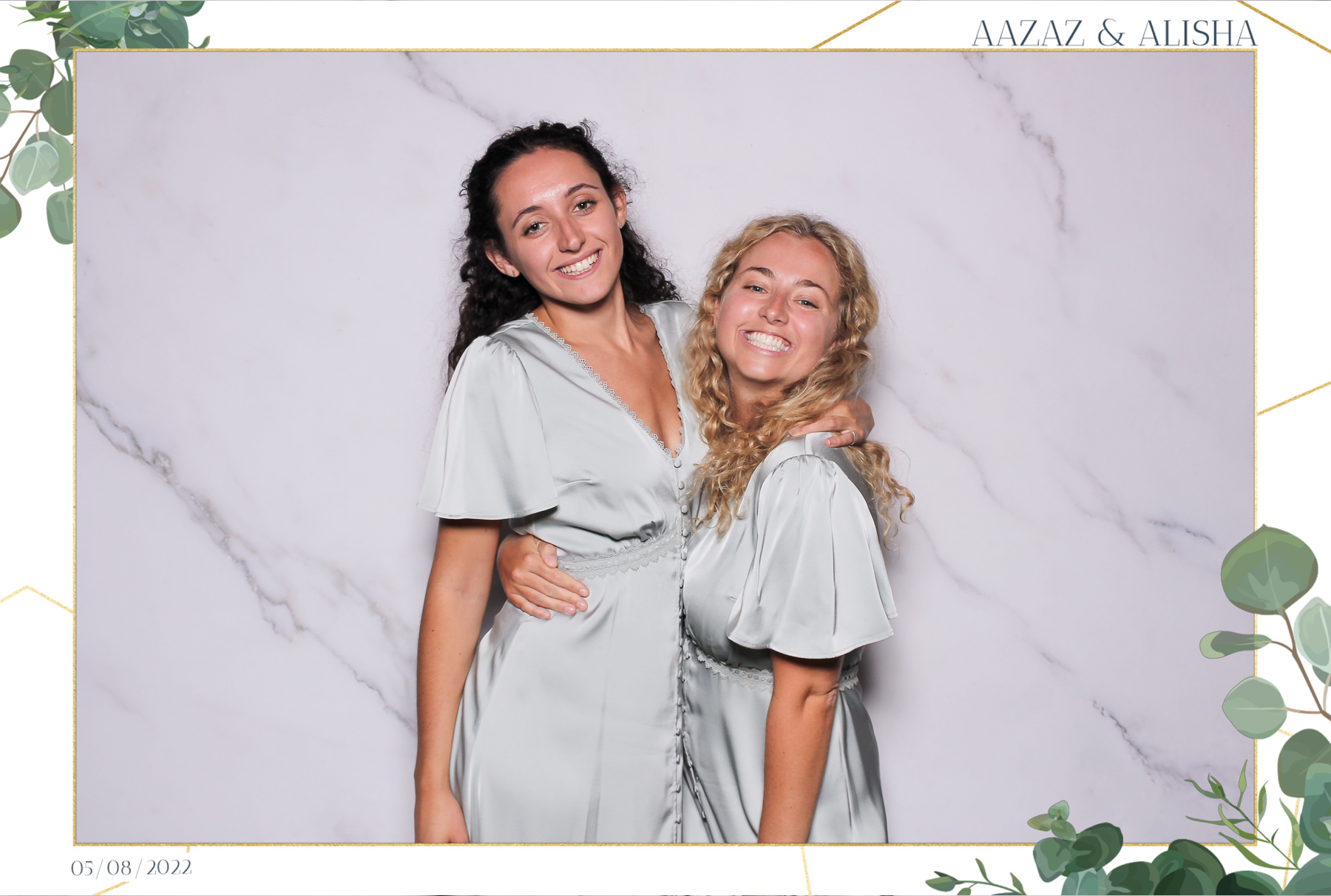 Aazaz & Alisha - Classic Open Booth | View more photos from the event at gallery.freshbooths.com/u/FreshBooths/Aazaz-Alisha-Classic-Open-Booth