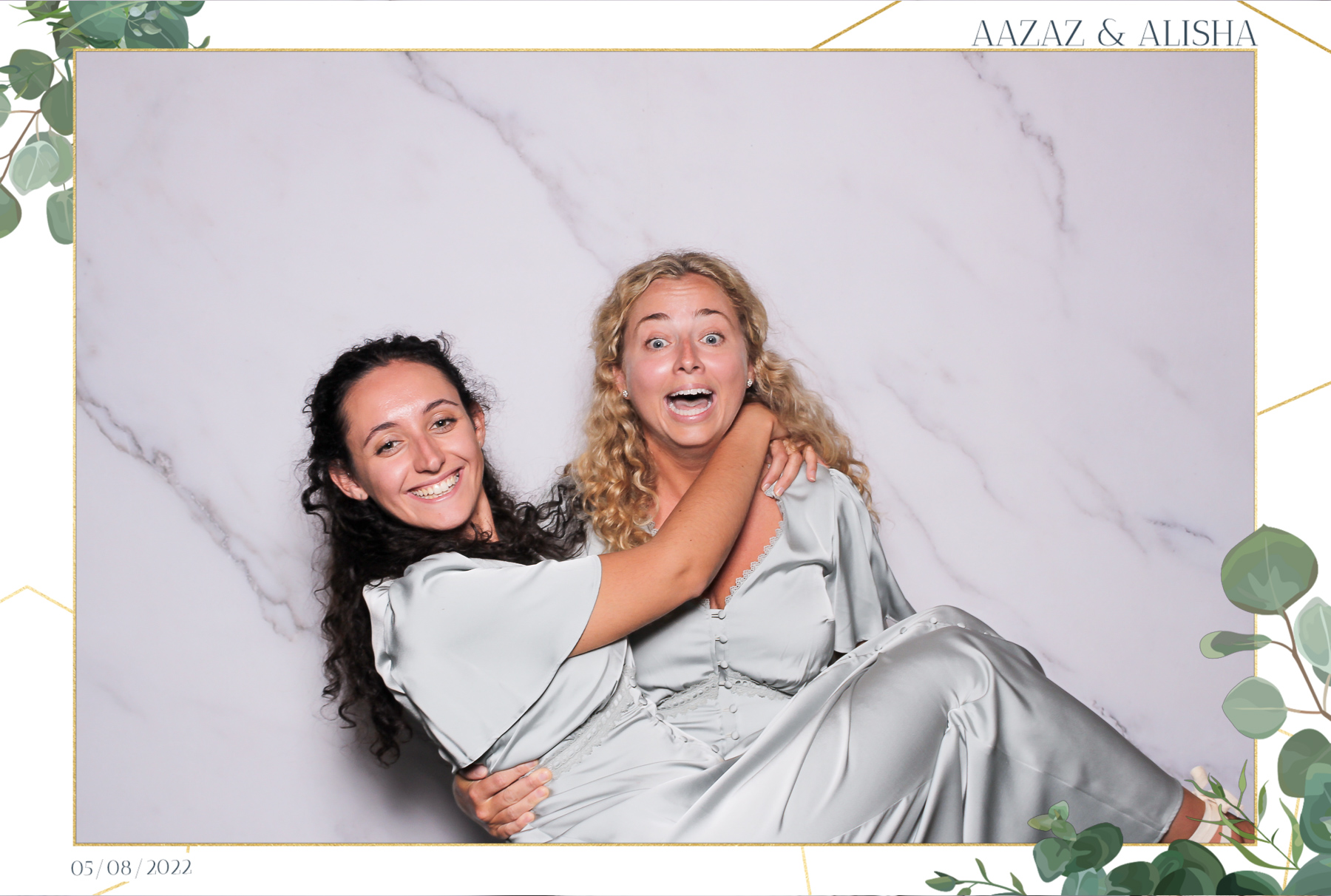 Aazaz & Alisha - Classic Open Booth | View more photos from the event at gallery.freshbooths.com/u/FreshBooths/Aazaz-Alisha-Classic-Open-Booth