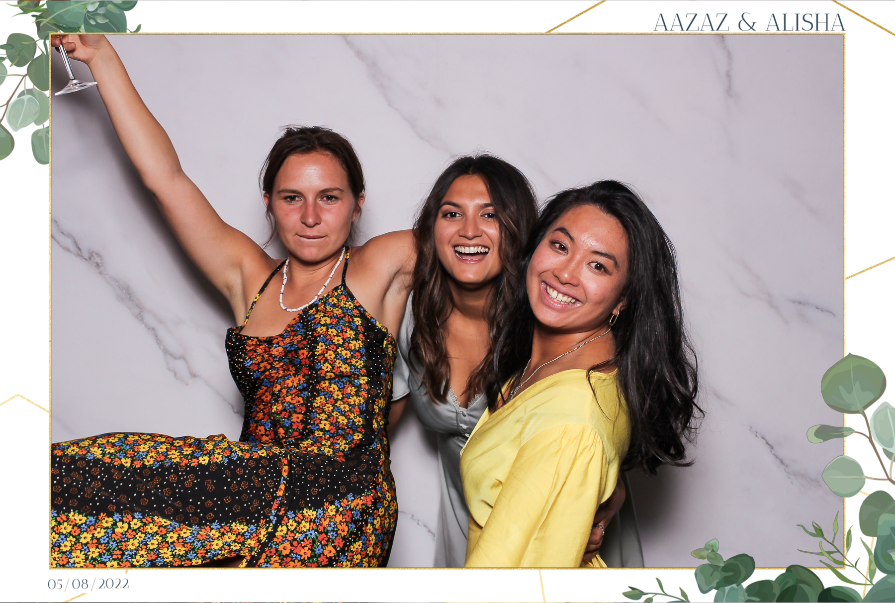 Aazaz & Alisha - Classic Open Booth | View more photos from the event at gallery.freshbooths.com/u/FreshBooths/Aazaz-Alisha-Classic-Open-Booth