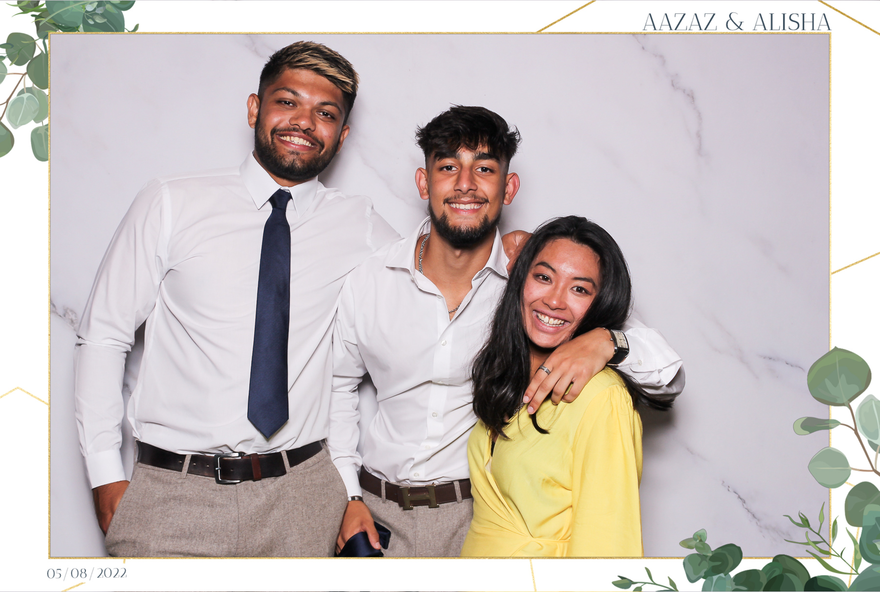 Aazaz & Alisha - Classic Open Booth | View more photos from the event at gallery.freshbooths.com/u/FreshBooths/Aazaz-Alisha-Classic-Open-Booth