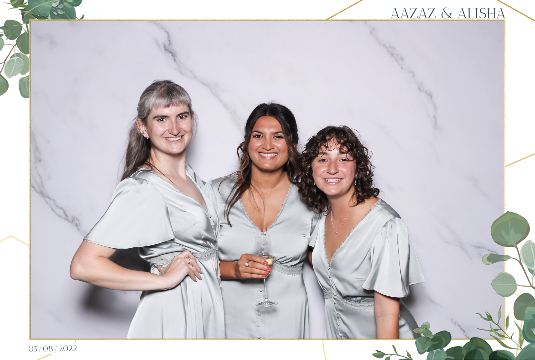 Aazaz & Alisha - Classic Open Booth | View more photos from the event at gallery.freshbooths.com/u/FreshBooths/Aazaz-Alisha-Classic-Open-Booth