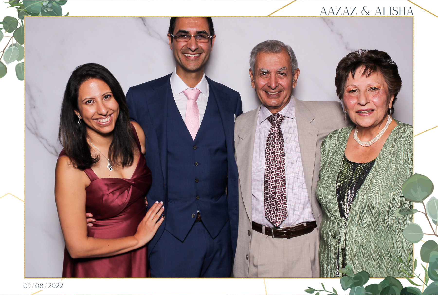 Aazaz & Alisha - Classic Open Booth | View more photos from the event at gallery.freshbooths.com/u/FreshBooths/Aazaz-Alisha-Classic-Open-Booth
