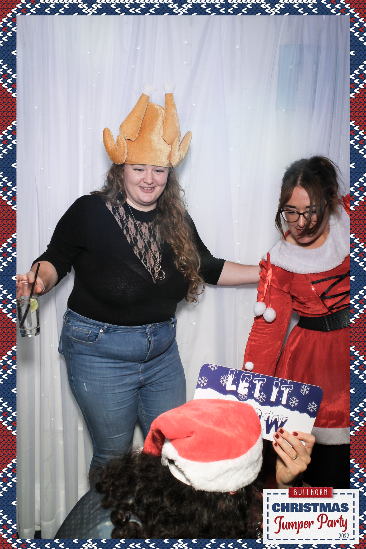 Bullhorn Xmas Party - Selfie Mirror | View more photos from the event at gallery.freshbooths.com/u/FreshBooths/Bullhorn-Xmas-Party-Selfie-Mirror