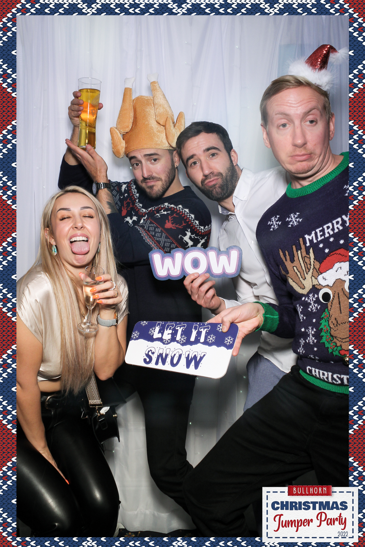 Bullhorn Xmas Party - Selfie Mirror | View more photos from the event at gallery.freshbooths.com/u/FreshBooths/Bullhorn-Xmas-Party-Selfie-Mirror