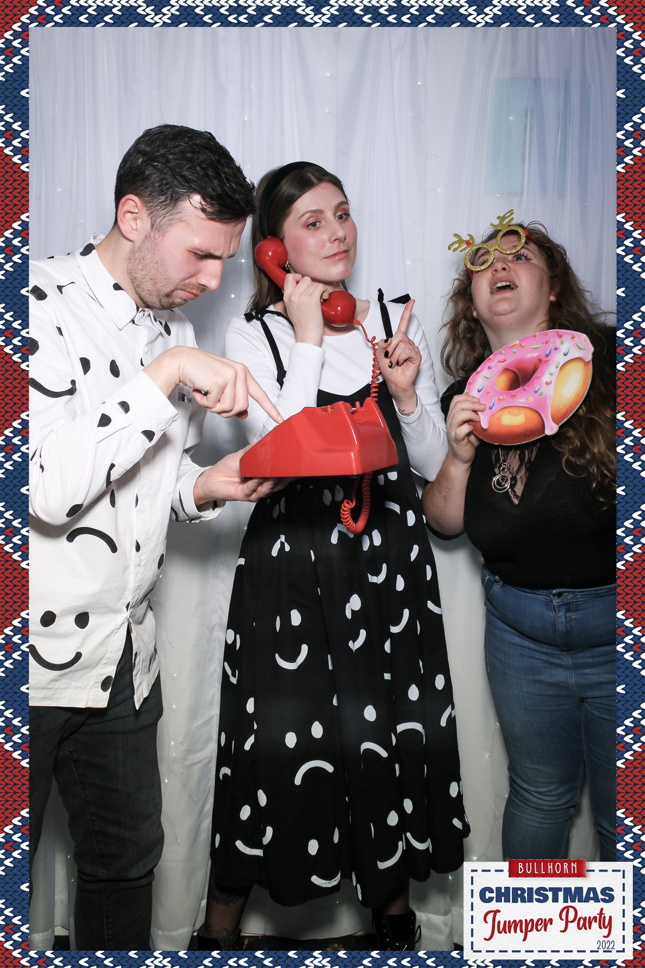 Bullhorn Xmas Party - Selfie Mirror | View more photos from the event at gallery.freshbooths.com/u/FreshBooths/Bullhorn-Xmas-Party-Selfie-Mirror