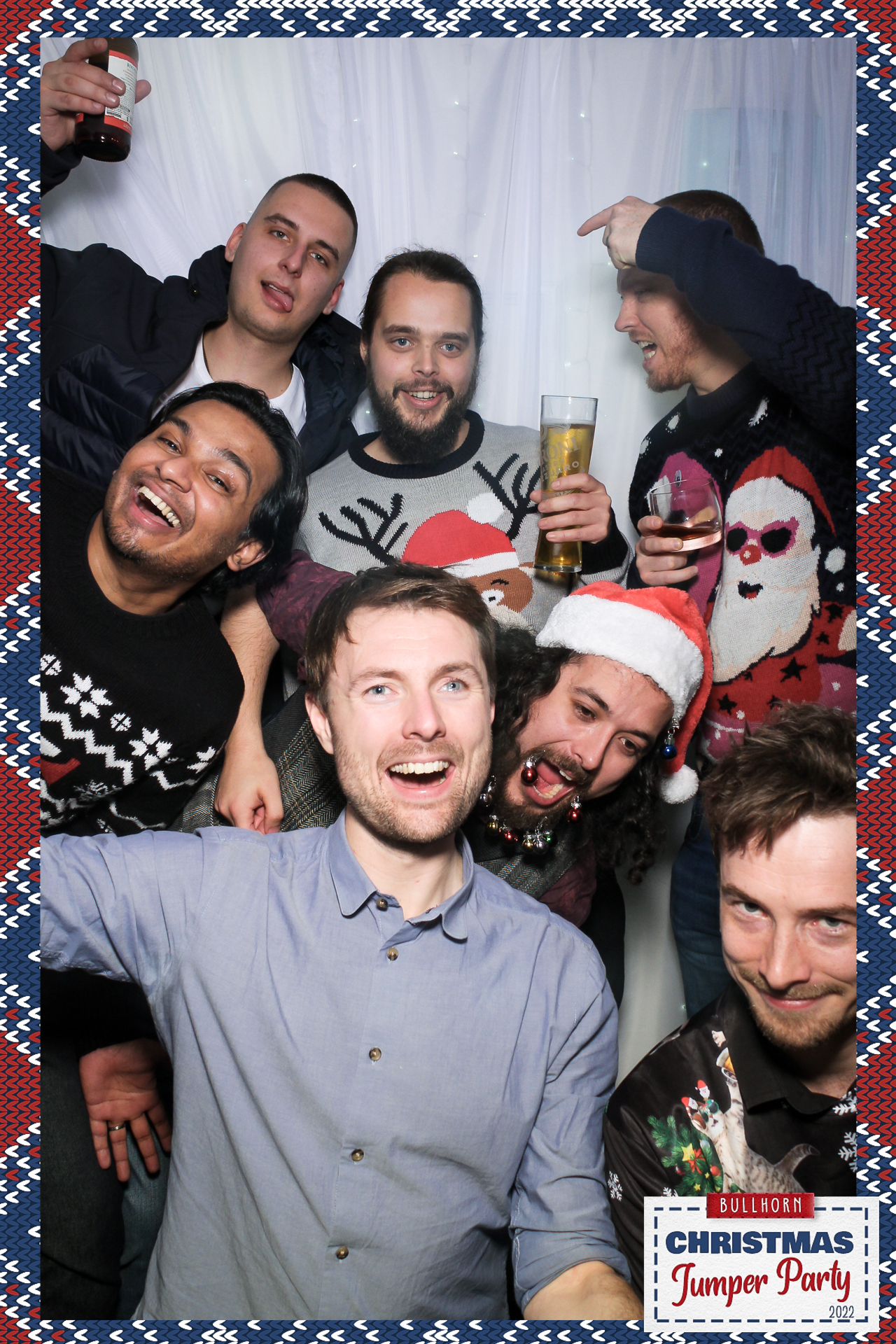 Bullhorn Xmas Party - Selfie Mirror | View more photos from the event at gallery.freshbooths.com/u/FreshBooths/Bullhorn-Xmas-Party-Selfie-Mirror