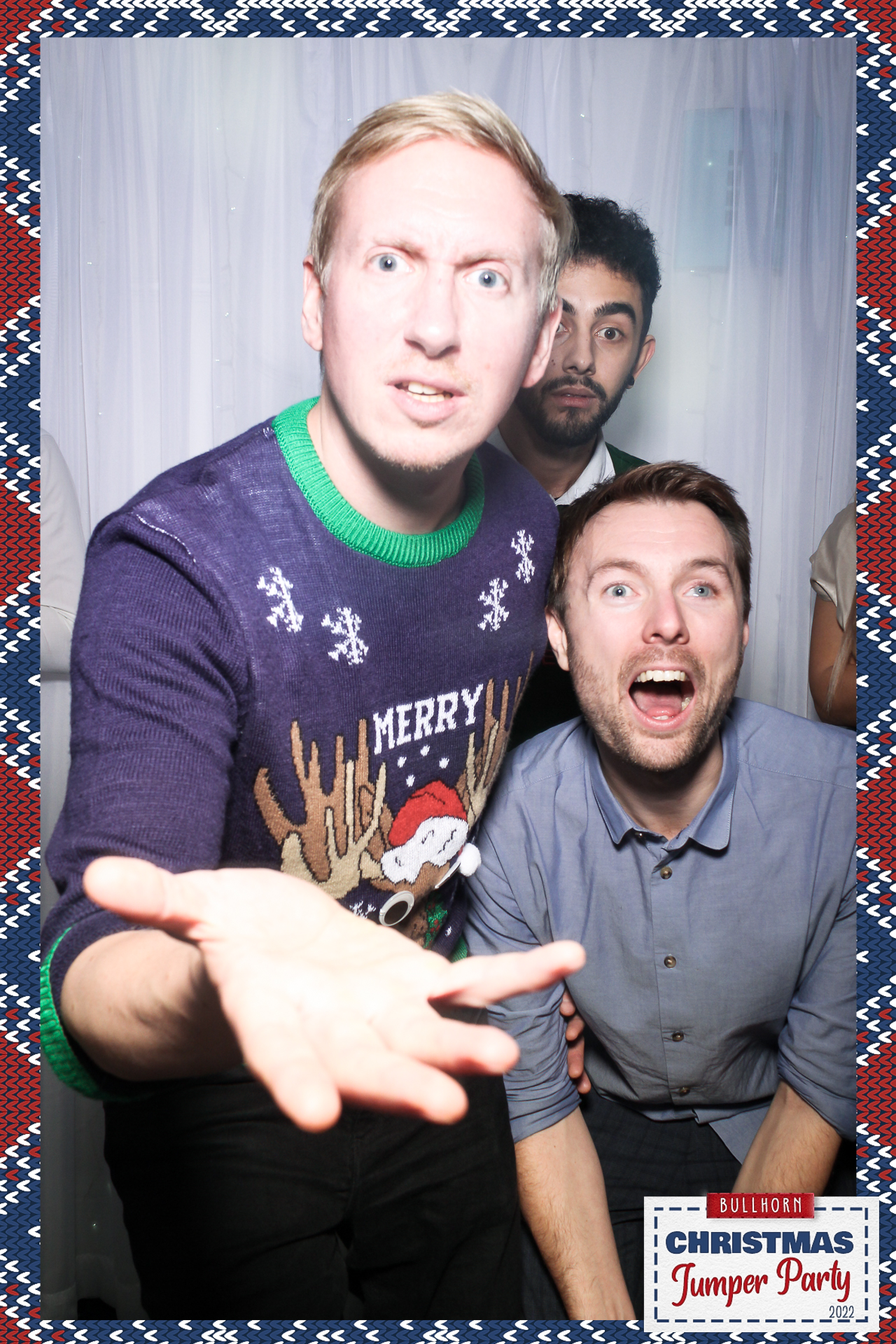 Bullhorn Xmas Party - Selfie Mirror | View more photos from the event at gallery.freshbooths.com/u/FreshBooths/Bullhorn-Xmas-Party-Selfie-Mirror
