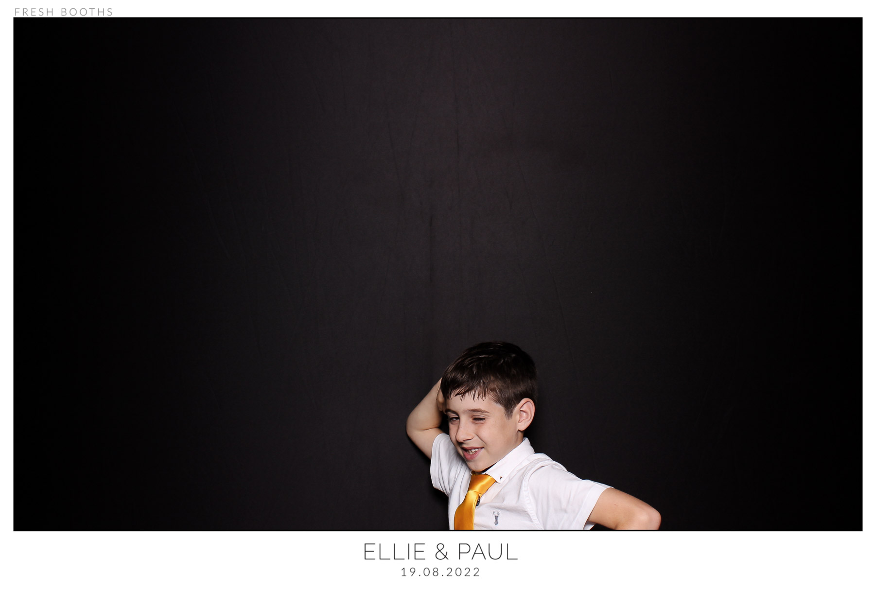 Ellie & Paul - classic Open Booth | View more photos from the event at gallery.freshbooths.com/u/FreshBooths/Ellie-Paul-classic-Open-Booth