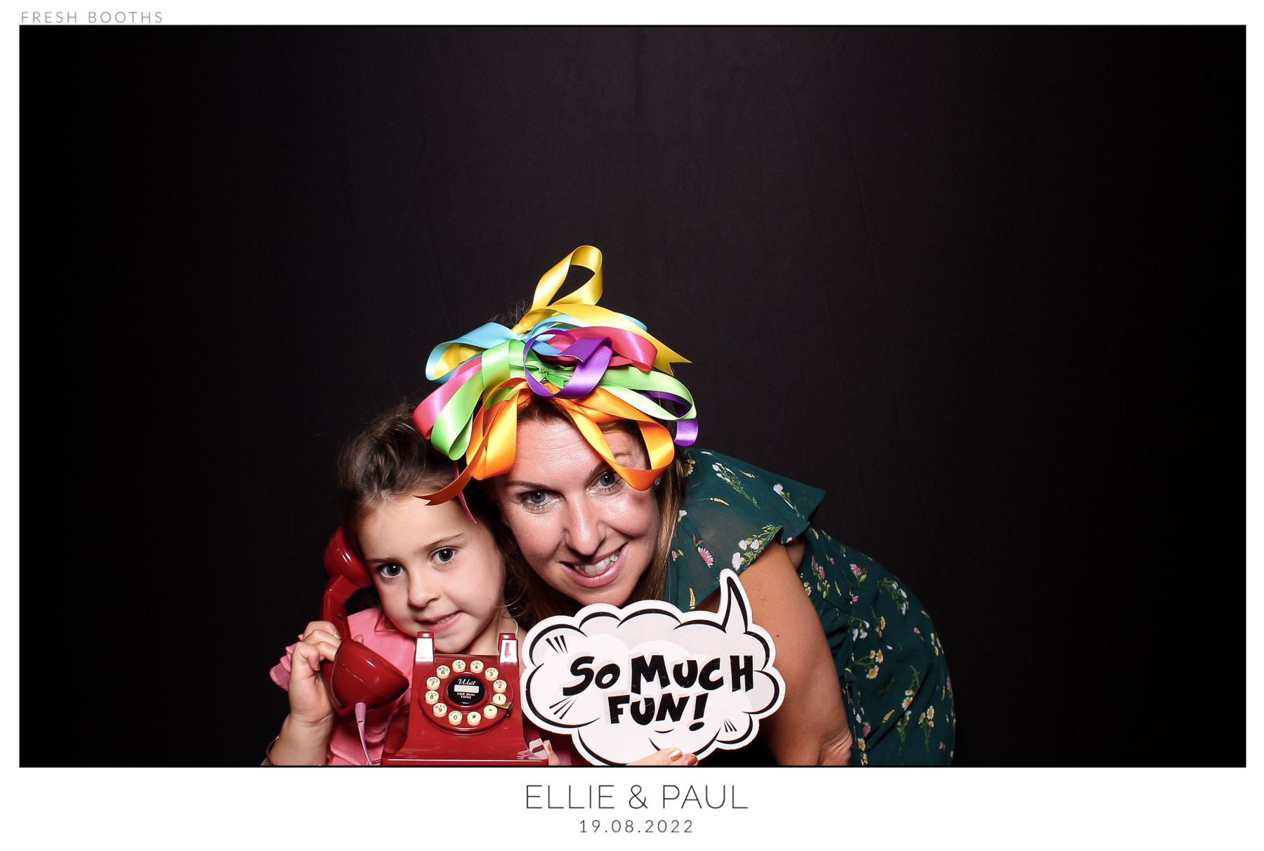 Ellie & Paul - classic Open Booth | View more photos from the event at gallery.freshbooths.com/u/FreshBooths/Ellie-Paul-classic-Open-Booth