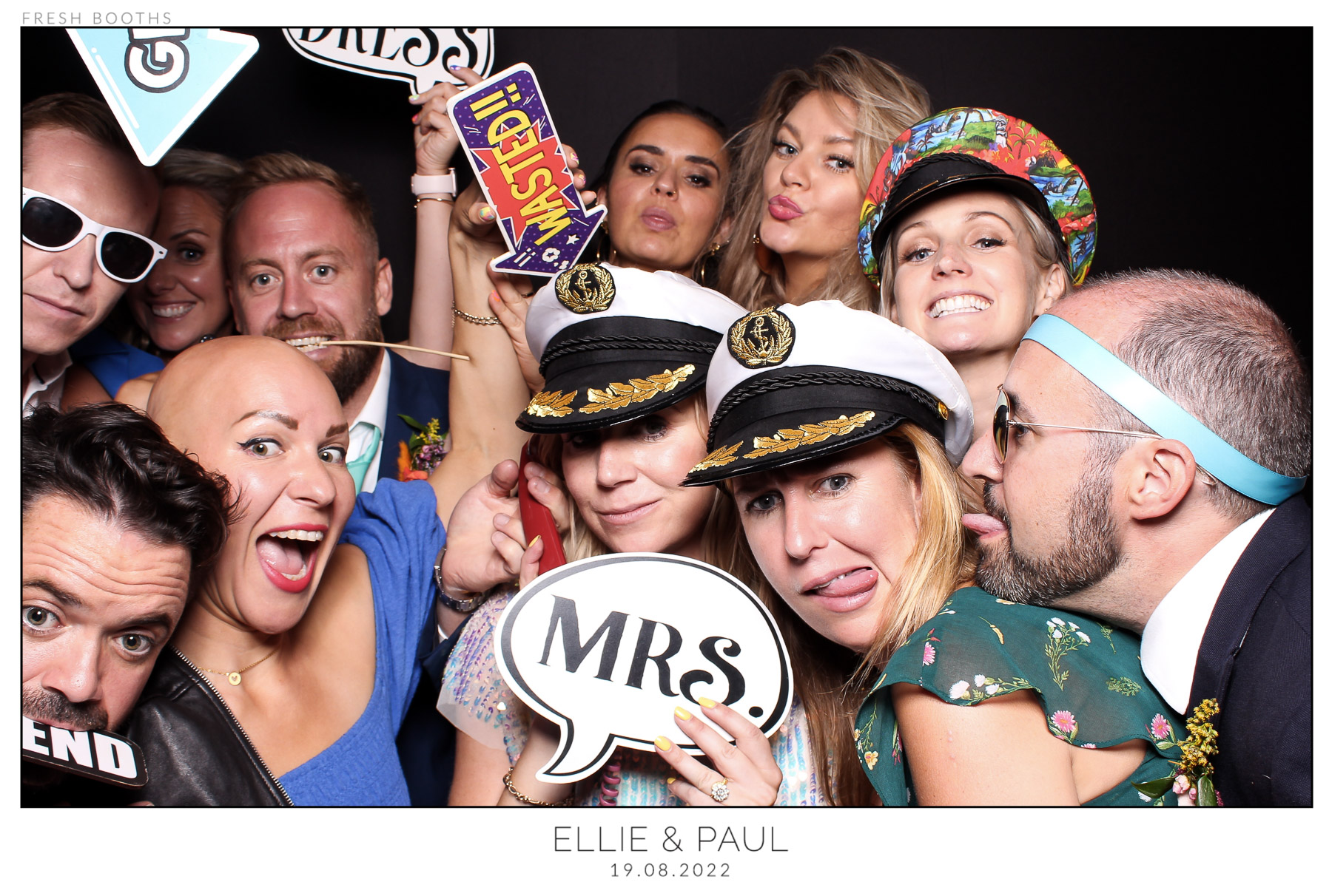 Ellie & Paul - classic Open Booth | View more photos from the event at gallery.freshbooths.com/u/FreshBooths/Ellie-Paul-classic-Open-Booth