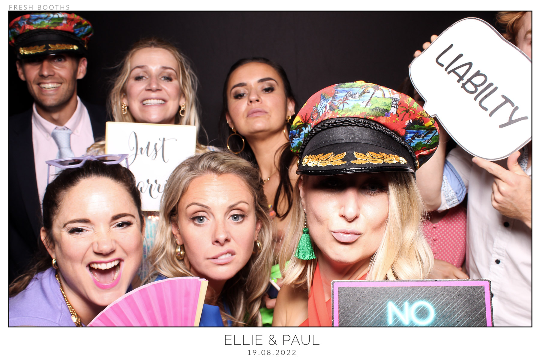 Ellie & Paul - classic Open Booth | View more photos from the event at gallery.freshbooths.com/u/FreshBooths/Ellie-Paul-classic-Open-Booth