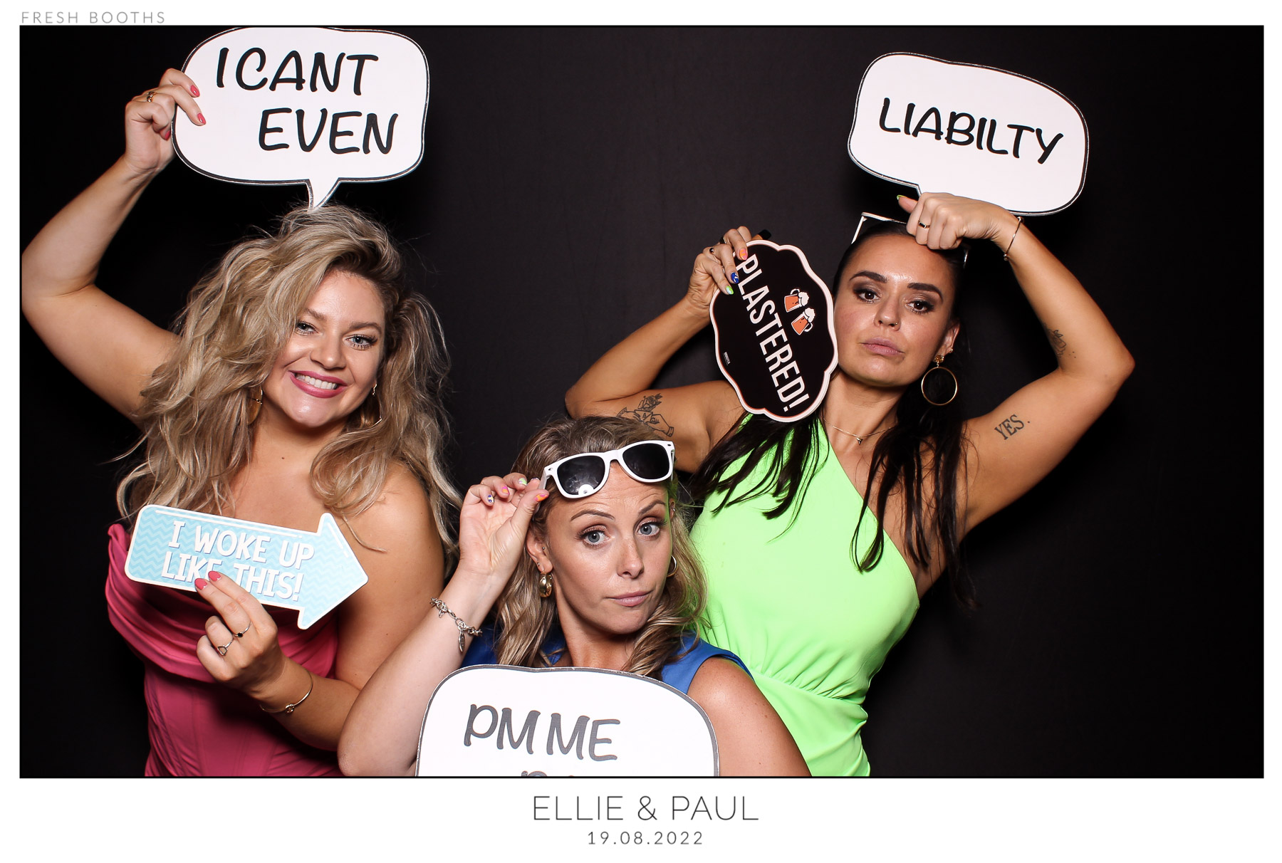 Ellie & Paul - classic Open Booth | View more photos from the event at gallery.freshbooths.com/u/FreshBooths/Ellie-Paul-classic-Open-Booth