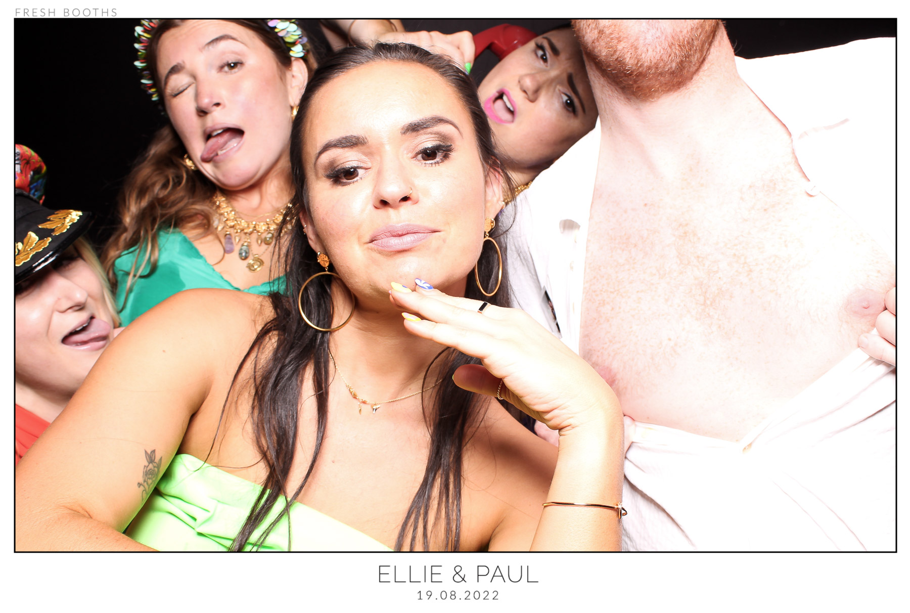 Ellie & Paul - classic Open Booth | View more photos from the event at gallery.freshbooths.com/u/FreshBooths/Ellie-Paul-classic-Open-Booth