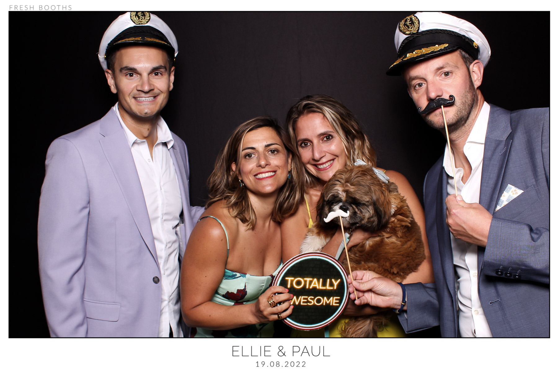 Ellie & Paul - classic Open Booth | View more photos from the event at gallery.freshbooths.com/u/FreshBooths/Ellie-Paul-classic-Open-Booth