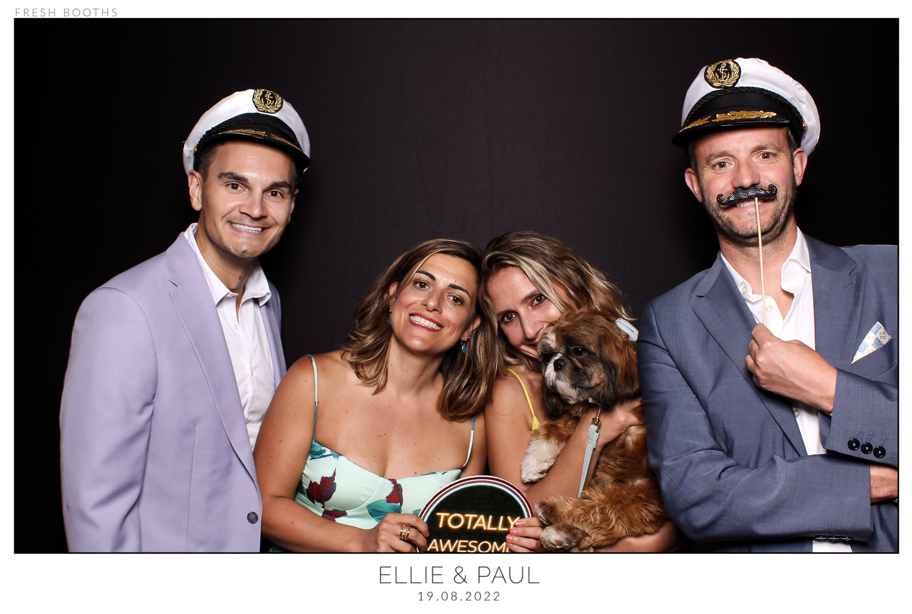 Ellie & Paul - classic Open Booth | View more photos from the event at gallery.freshbooths.com/u/FreshBooths/Ellie-Paul-classic-Open-Booth