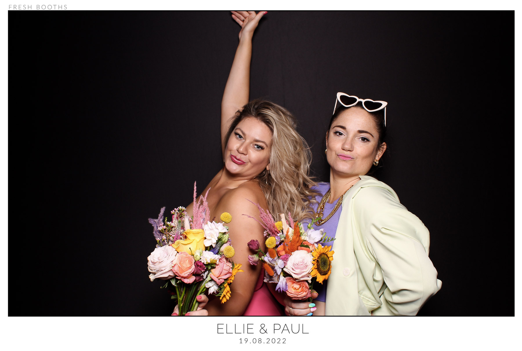 Ellie & Paul - classic Open Booth | View more photos from the event at gallery.freshbooths.com/u/FreshBooths/Ellie-Paul-classic-Open-Booth