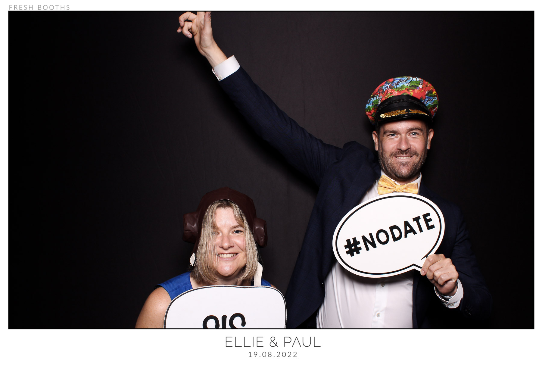 Ellie & Paul - classic Open Booth | View more photos from the event at gallery.freshbooths.com/u/FreshBooths/Ellie-Paul-classic-Open-Booth
