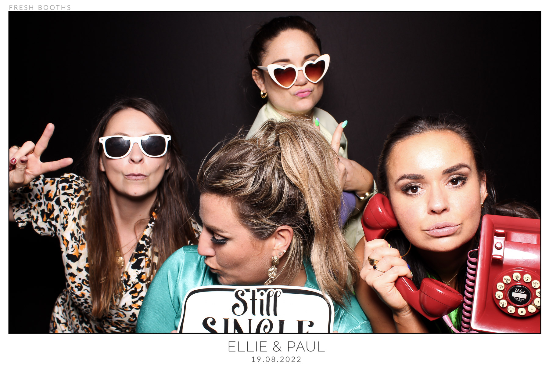 Ellie & Paul - classic Open Booth | View more photos from the event at gallery.freshbooths.com/u/FreshBooths/Ellie-Paul-classic-Open-Booth