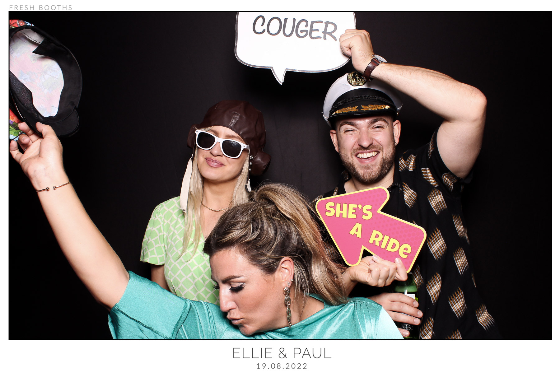 Ellie & Paul - classic Open Booth | View more photos from the event at gallery.freshbooths.com/u/FreshBooths/Ellie-Paul-classic-Open-Booth