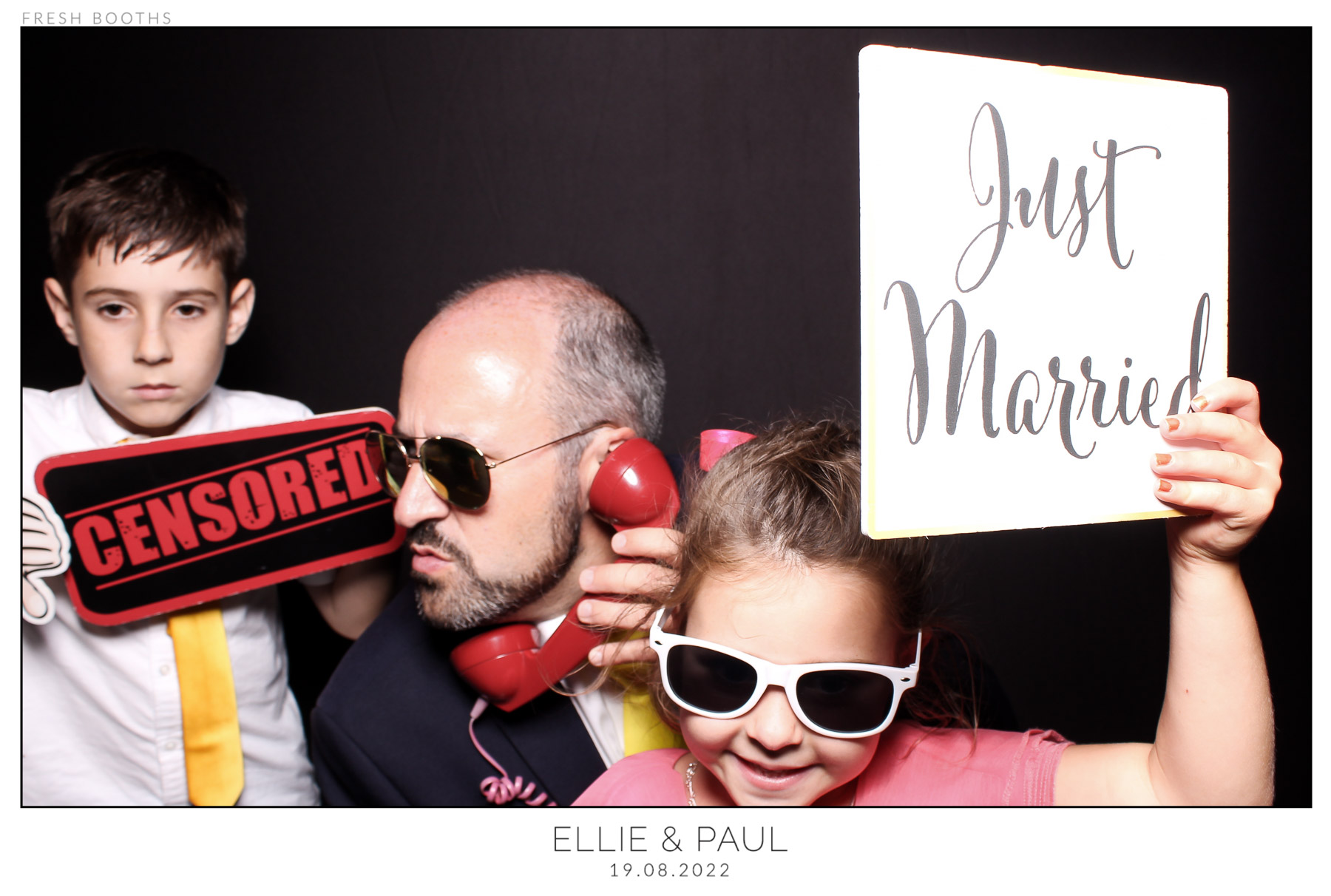 Ellie & Paul - classic Open Booth | View more photos from the event at gallery.freshbooths.com/u/FreshBooths/Ellie-Paul-classic-Open-Booth