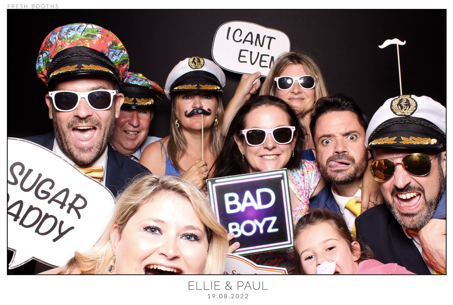 Ellie & Paul - classic Open Booth | View more photos from the event at gallery.freshbooths.com/u/FreshBooths/Ellie-Paul-classic-Open-Booth