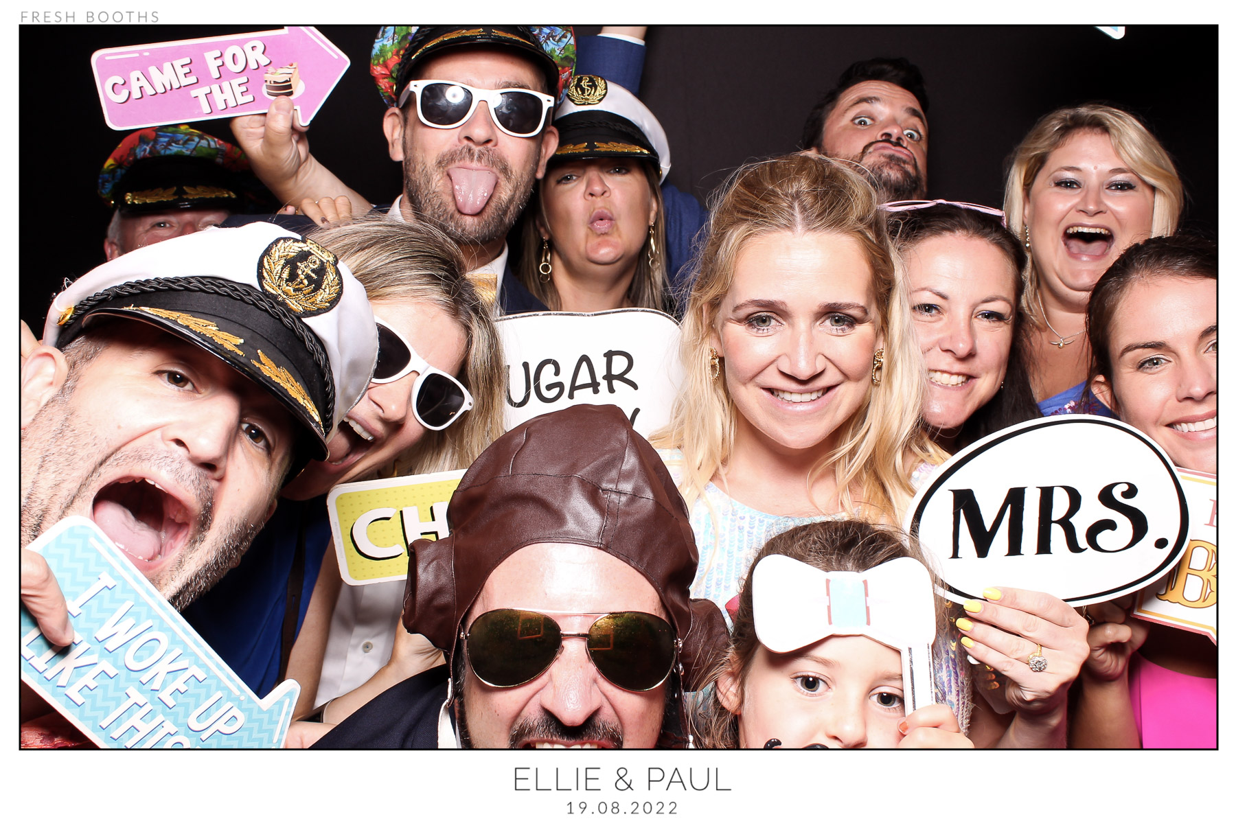 Ellie & Paul - classic Open Booth | View more photos from the event at gallery.freshbooths.com/u/FreshBooths/Ellie-Paul-classic-Open-Booth
