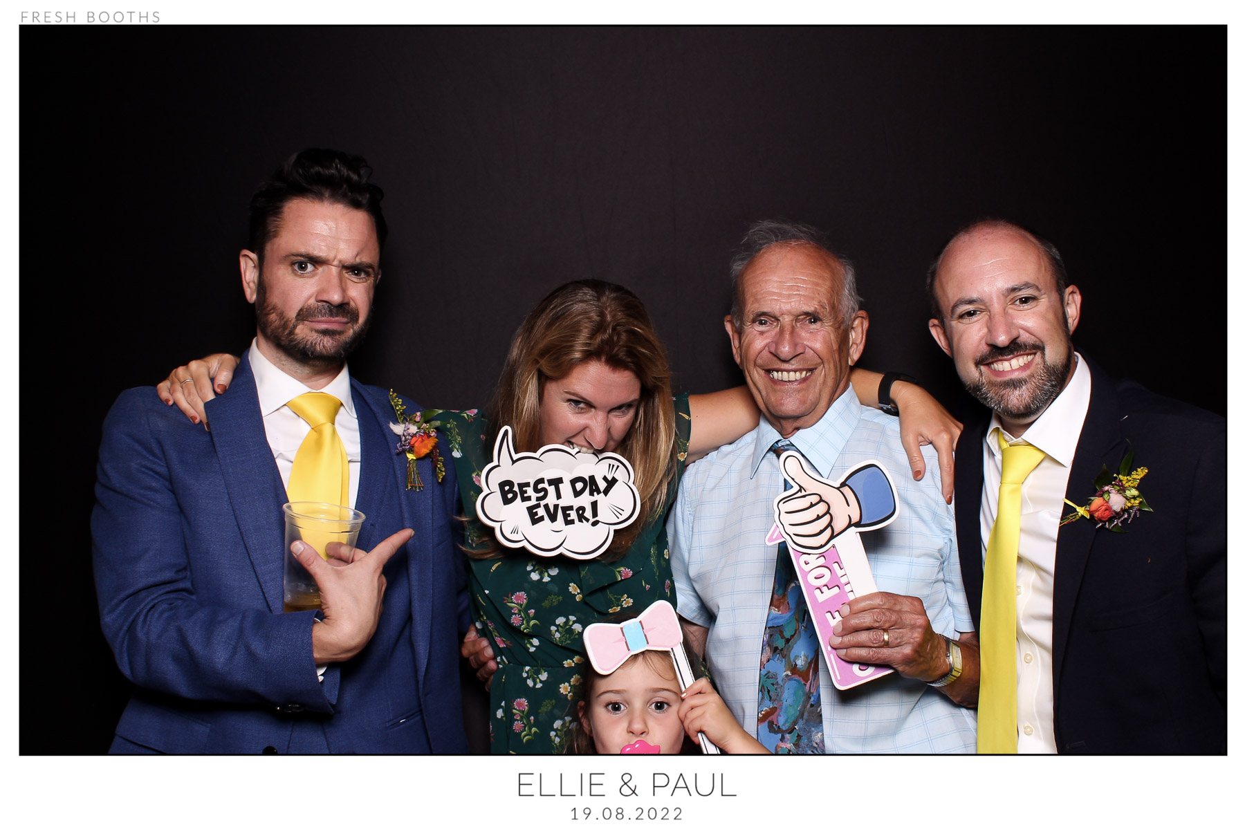 Ellie & Paul - classic Open Booth | View more photos from the event at gallery.freshbooths.com/u/FreshBooths/Ellie-Paul-classic-Open-Booth