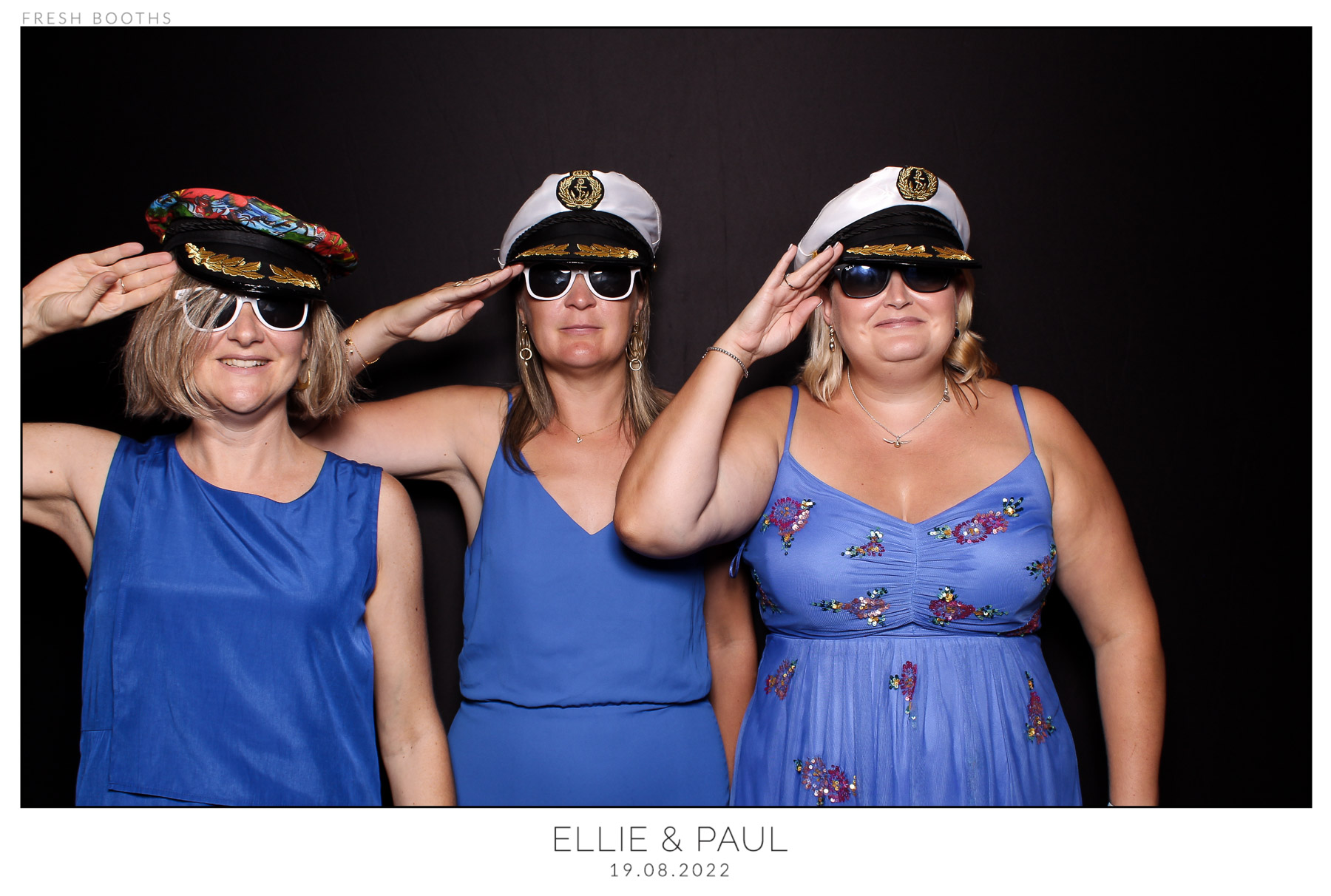 Ellie & Paul - classic Open Booth | View more photos from the event at gallery.freshbooths.com/u/FreshBooths/Ellie-Paul-classic-Open-Booth