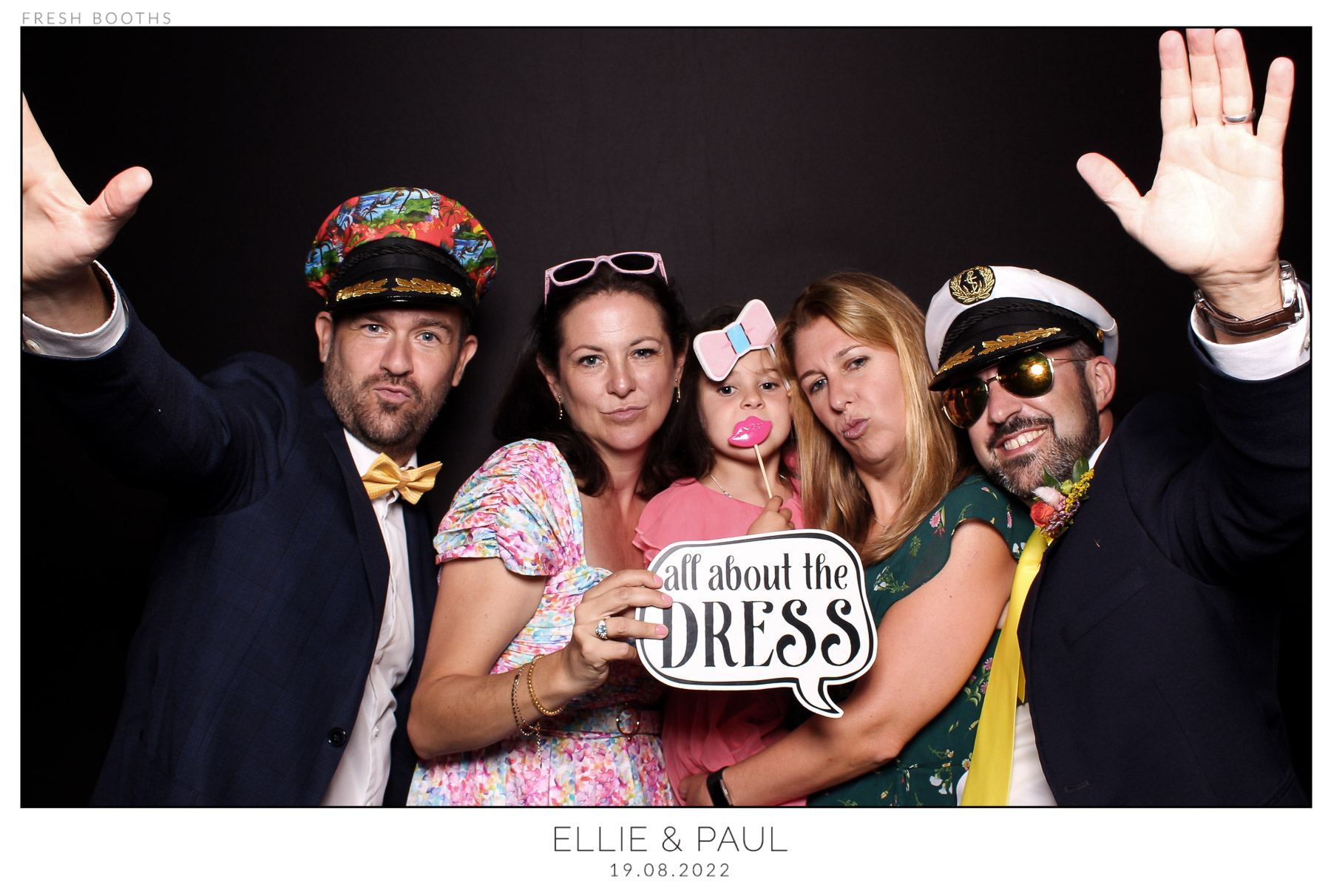 Ellie & Paul - classic Open Booth | View more photos from the event at gallery.freshbooths.com/u/FreshBooths/Ellie-Paul-classic-Open-Booth
