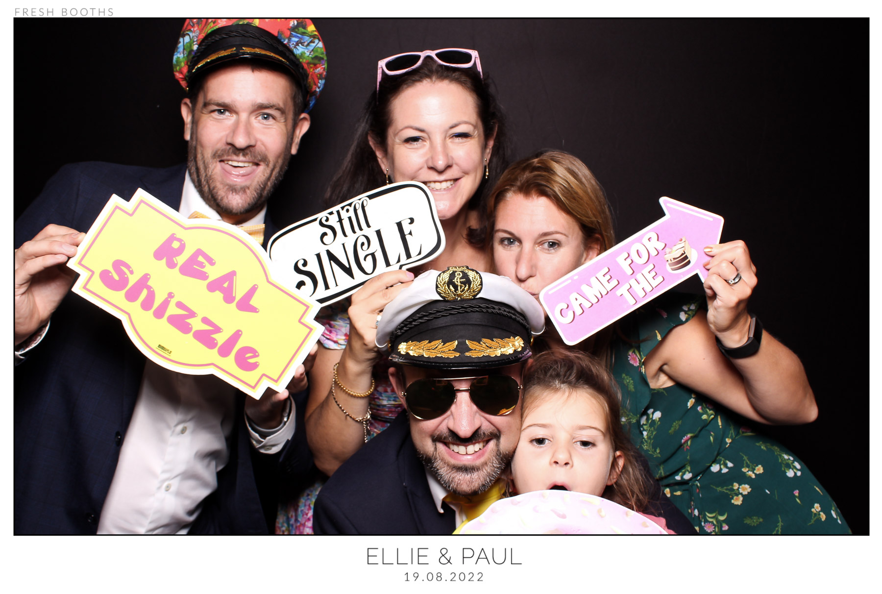Ellie & Paul - classic Open Booth | View more photos from the event at gallery.freshbooths.com/u/FreshBooths/Ellie-Paul-classic-Open-Booth