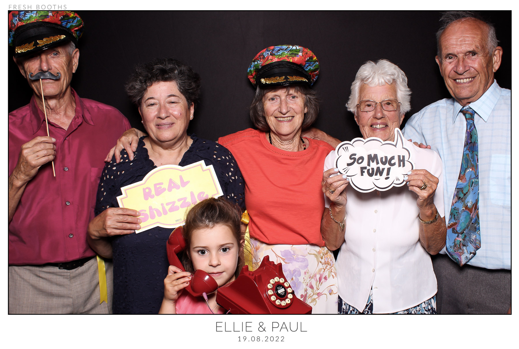 Ellie & Paul - classic Open Booth | View more photos from the event at gallery.freshbooths.com/u/FreshBooths/Ellie-Paul-classic-Open-Booth