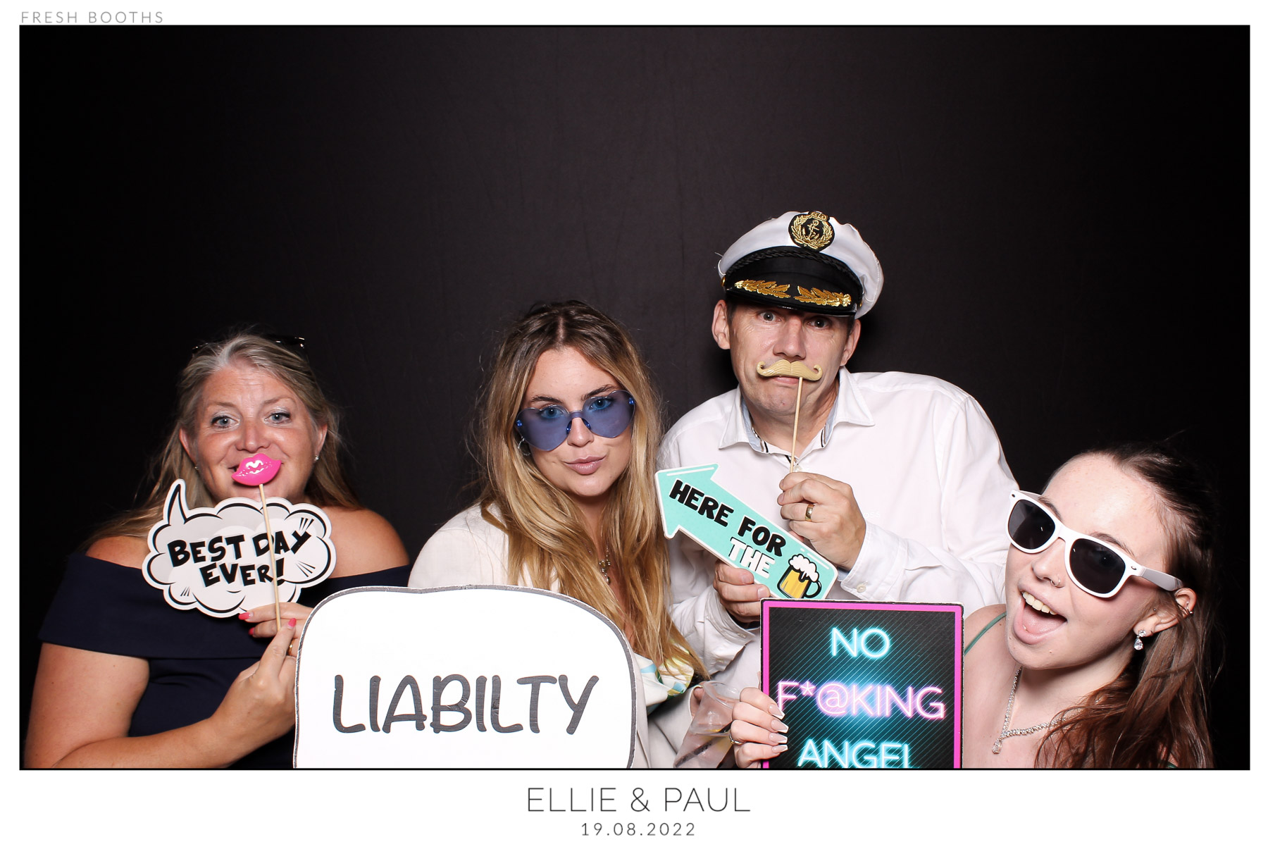 Ellie & Paul - classic Open Booth | View more photos from the event at gallery.freshbooths.com/u/FreshBooths/Ellie-Paul-classic-Open-Booth