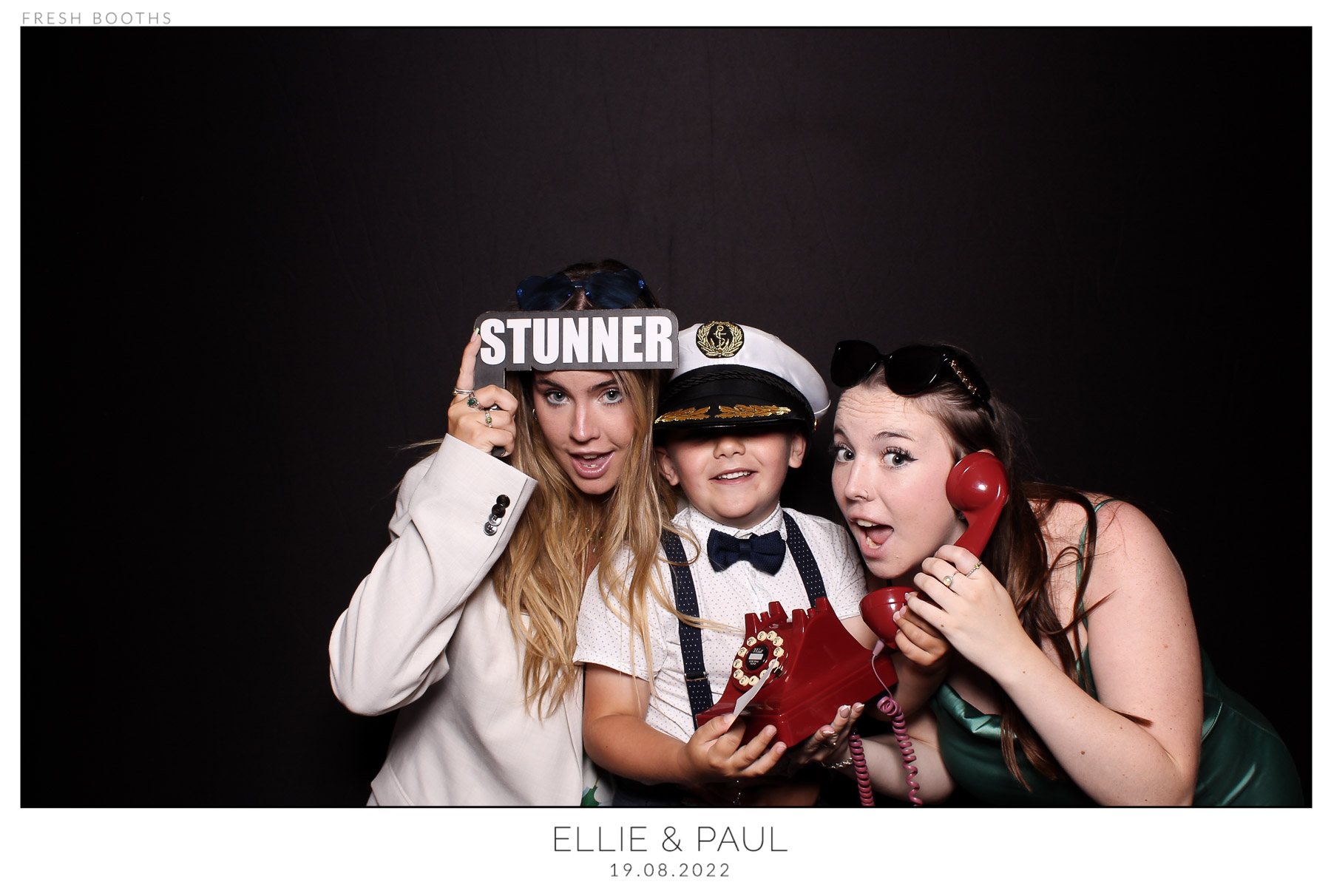 Ellie & Paul - classic Open Booth | View more photos from the event at gallery.freshbooths.com/u/FreshBooths/Ellie-Paul-classic-Open-Booth