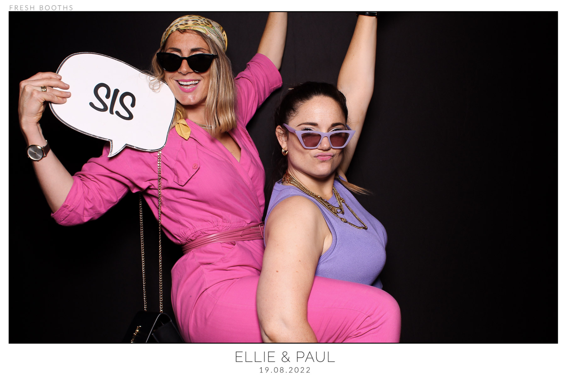Ellie & Paul - classic Open Booth | View more photos from the event at gallery.freshbooths.com/u/FreshBooths/Ellie-Paul-classic-Open-Booth