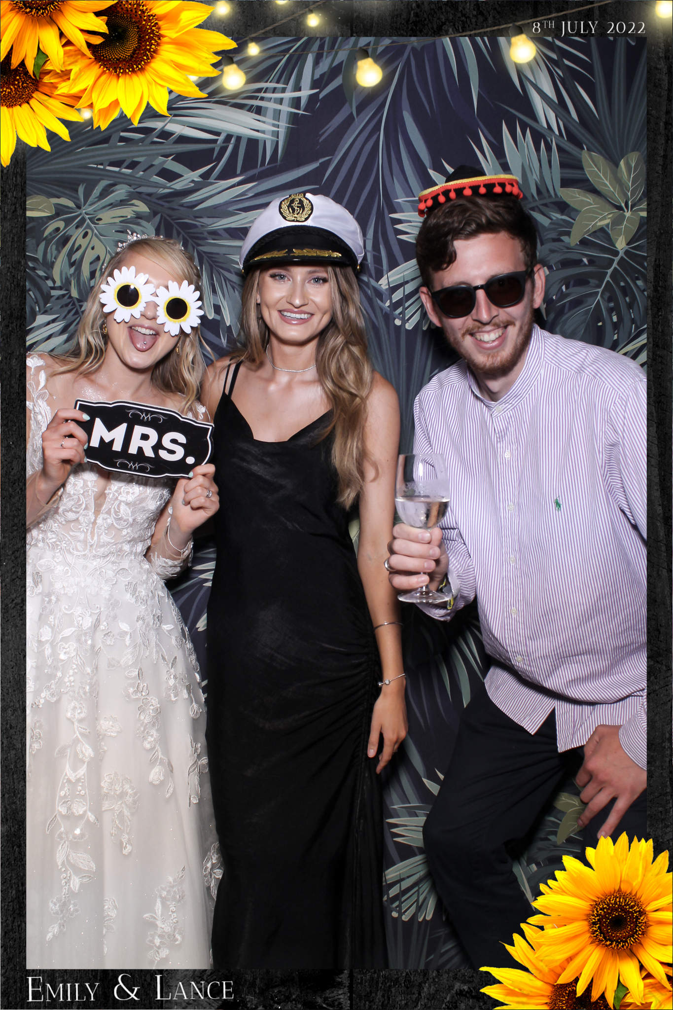 Emily & Lance Wedding - Selfie Mirror | View more photos from the event at gallery.freshbooths.com/u/FreshBooths/Emily-Lance-Wedding-Selfie-Mirror