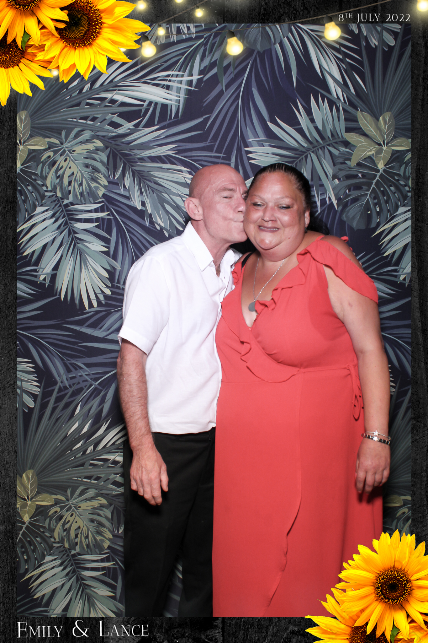 Emily & Lance Wedding - Selfie Mirror | View more photos from the event at gallery.freshbooths.com/u/FreshBooths/Emily-Lance-Wedding-Selfie-Mirror
