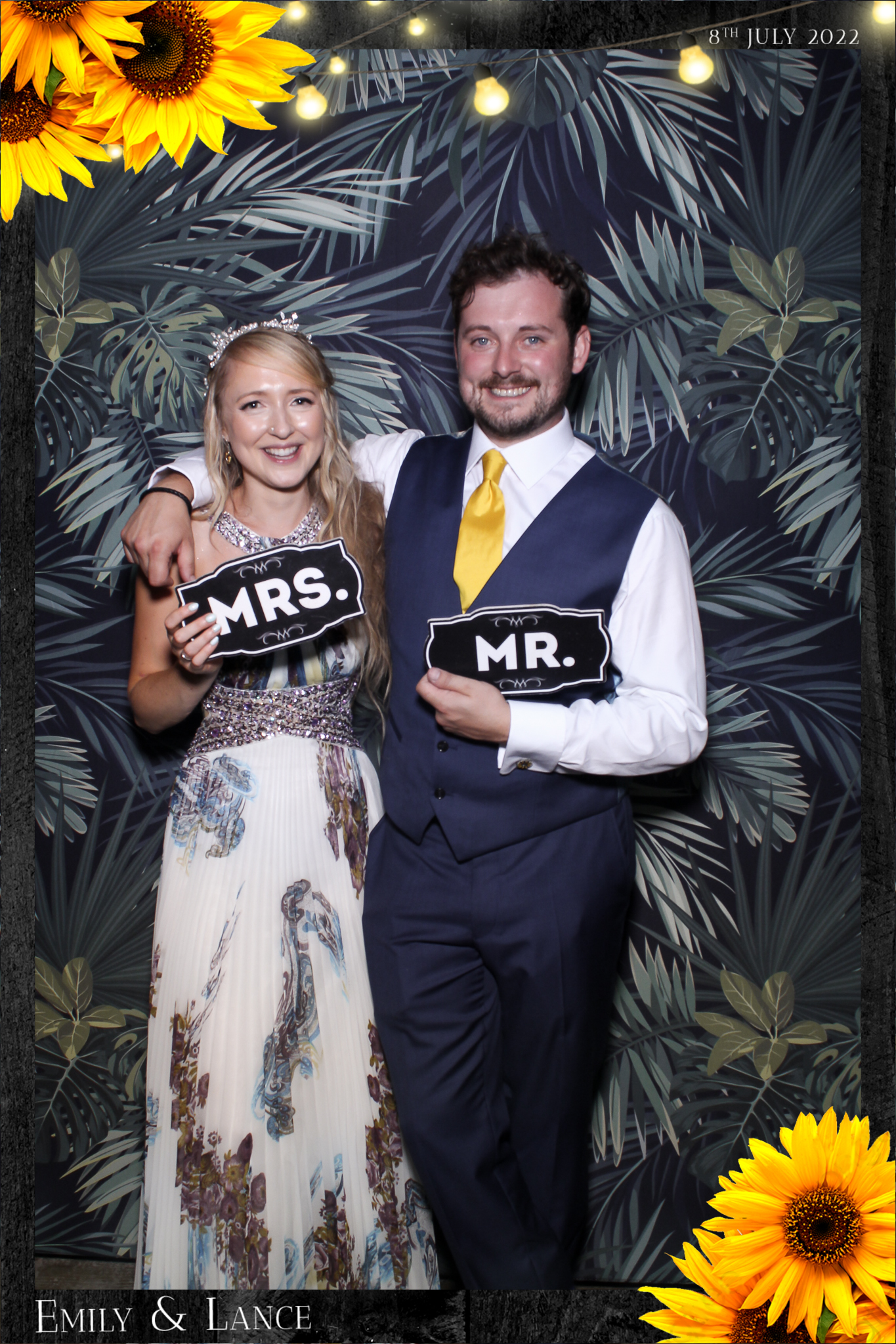 Emily & Lance Wedding - Selfie Mirror | View more photos from the event at gallery.freshbooths.com/u/FreshBooths/Emily-Lance-Wedding-Selfie-Mirror