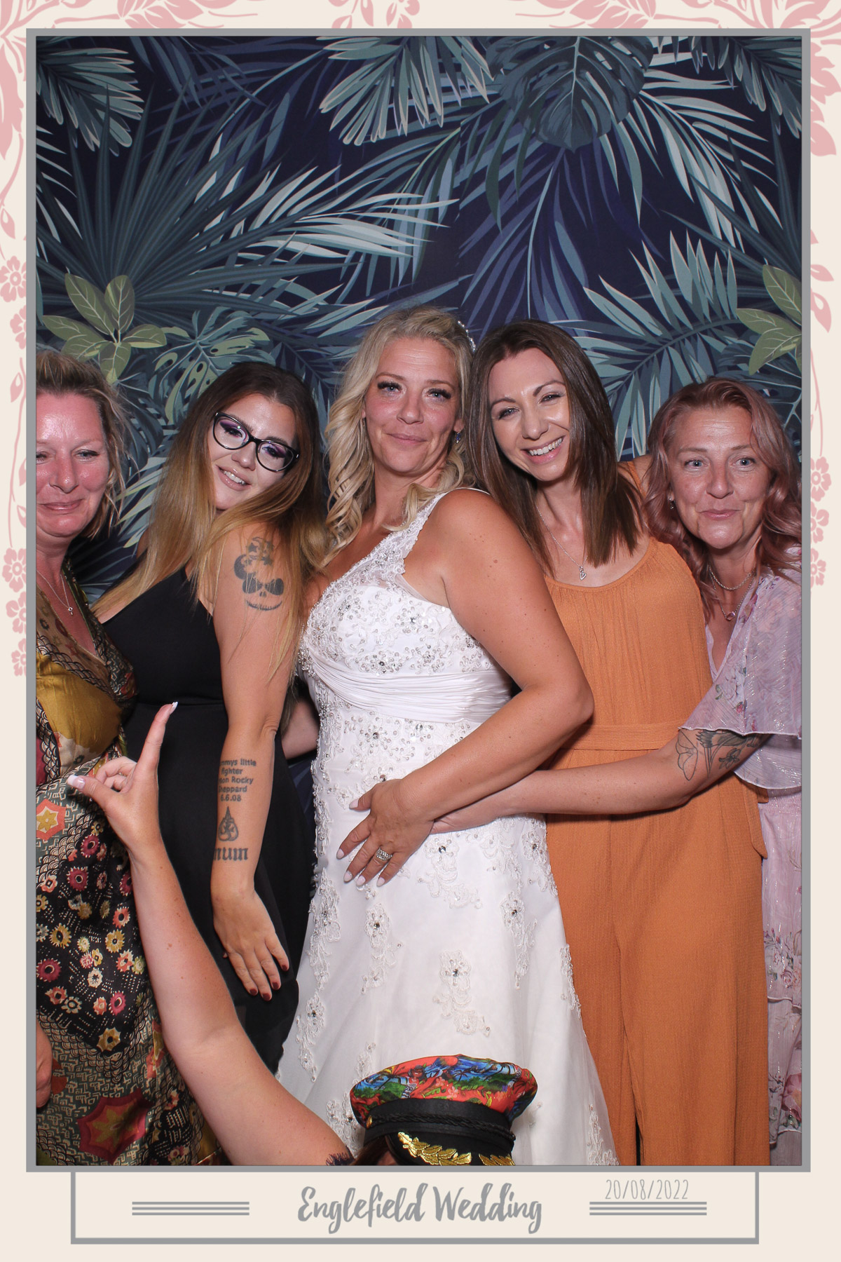 Englefield Wedding - Selfie Mirror | View more photos from the event at gallery.freshbooths.com/u/FreshBooths/Englefield-Wedding-Selfie-Mirror