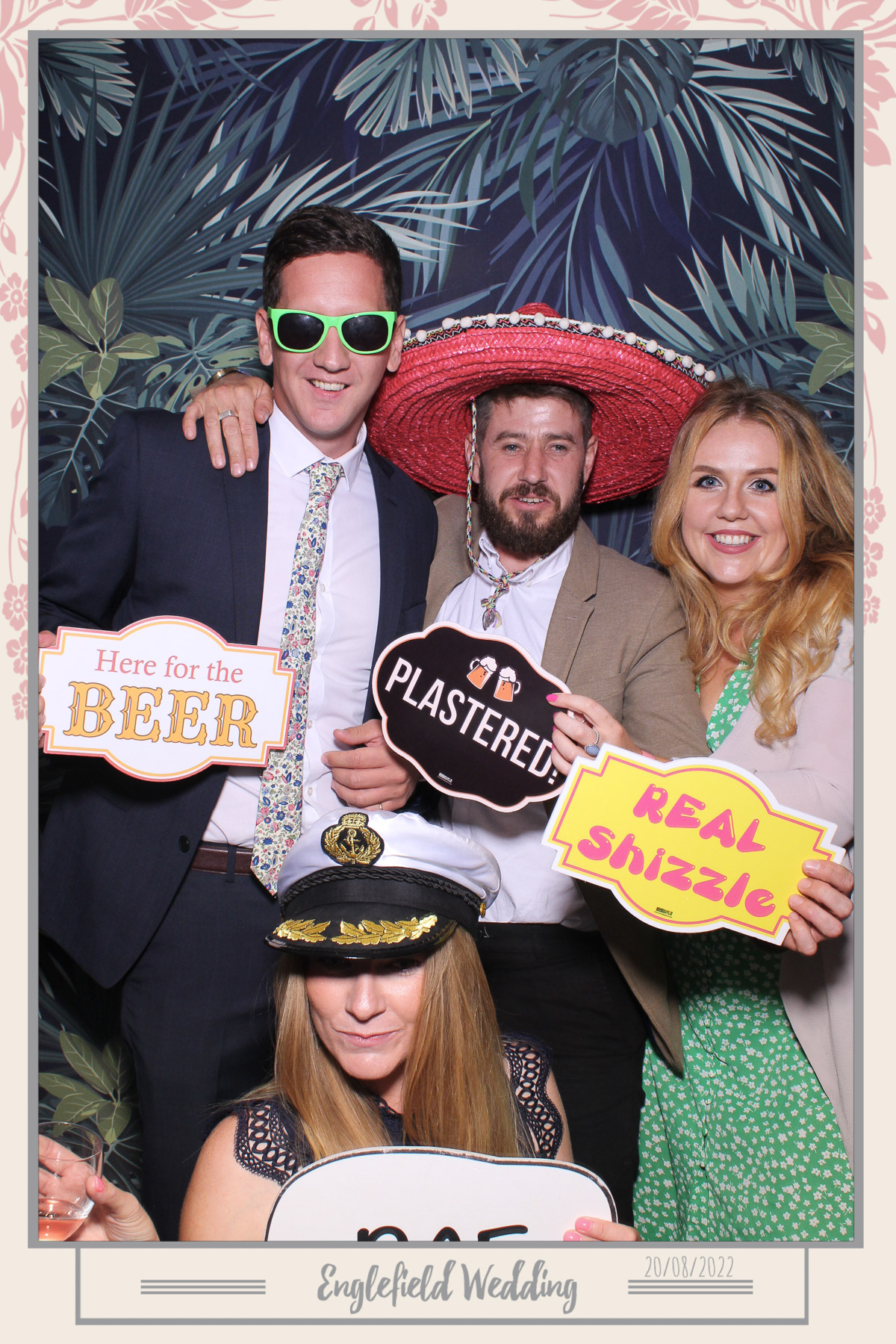 Englefield Wedding - Selfie Mirror | View more photos from the event at gallery.freshbooths.com/u/FreshBooths/Englefield-Wedding-Selfie-Mirror