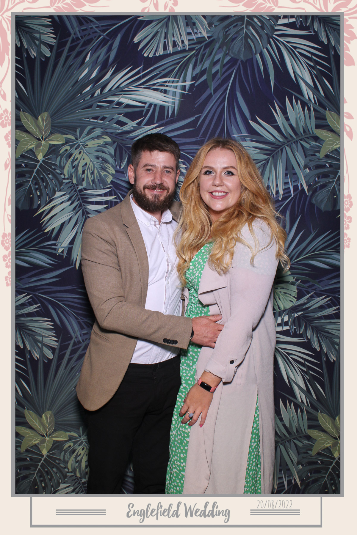 Englefield Wedding - Selfie Mirror | View more photos from the event at gallery.freshbooths.com/u/FreshBooths/Englefield-Wedding-Selfie-Mirror