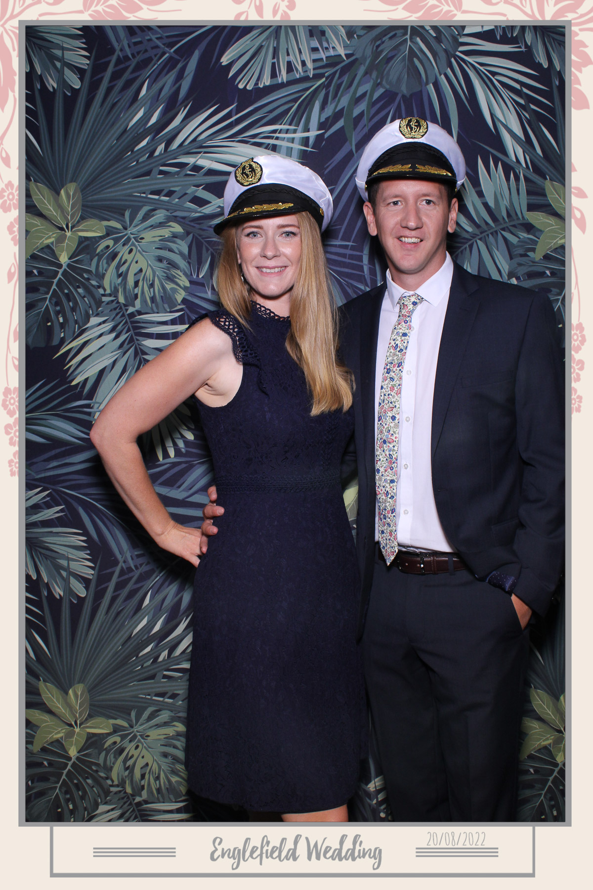 Englefield Wedding - Selfie Mirror | View more photos from the event at gallery.freshbooths.com/u/FreshBooths/Englefield-Wedding-Selfie-Mirror