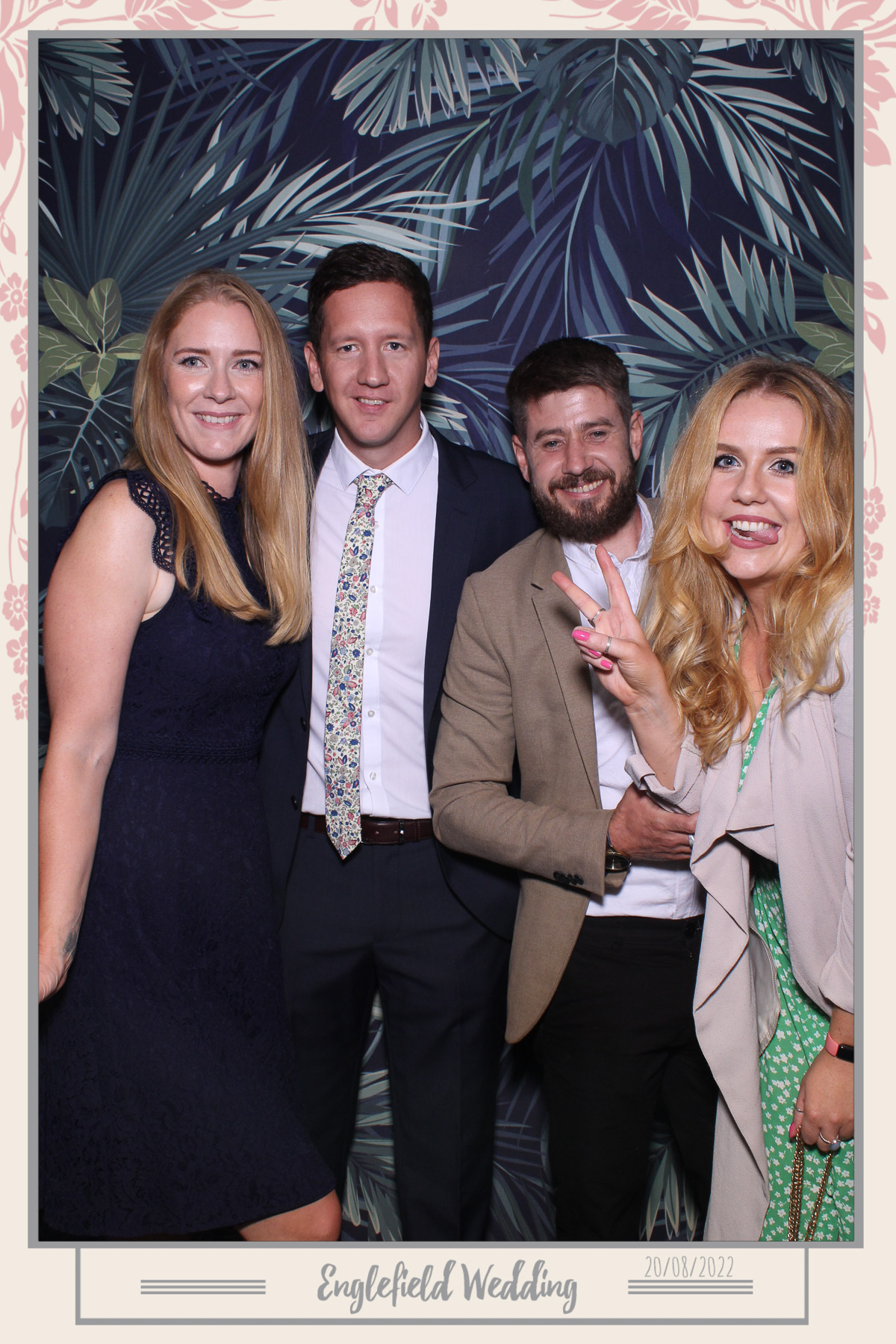 Englefield Wedding - Selfie Mirror | View more photos from the event at gallery.freshbooths.com/u/FreshBooths/Englefield-Wedding-Selfie-Mirror