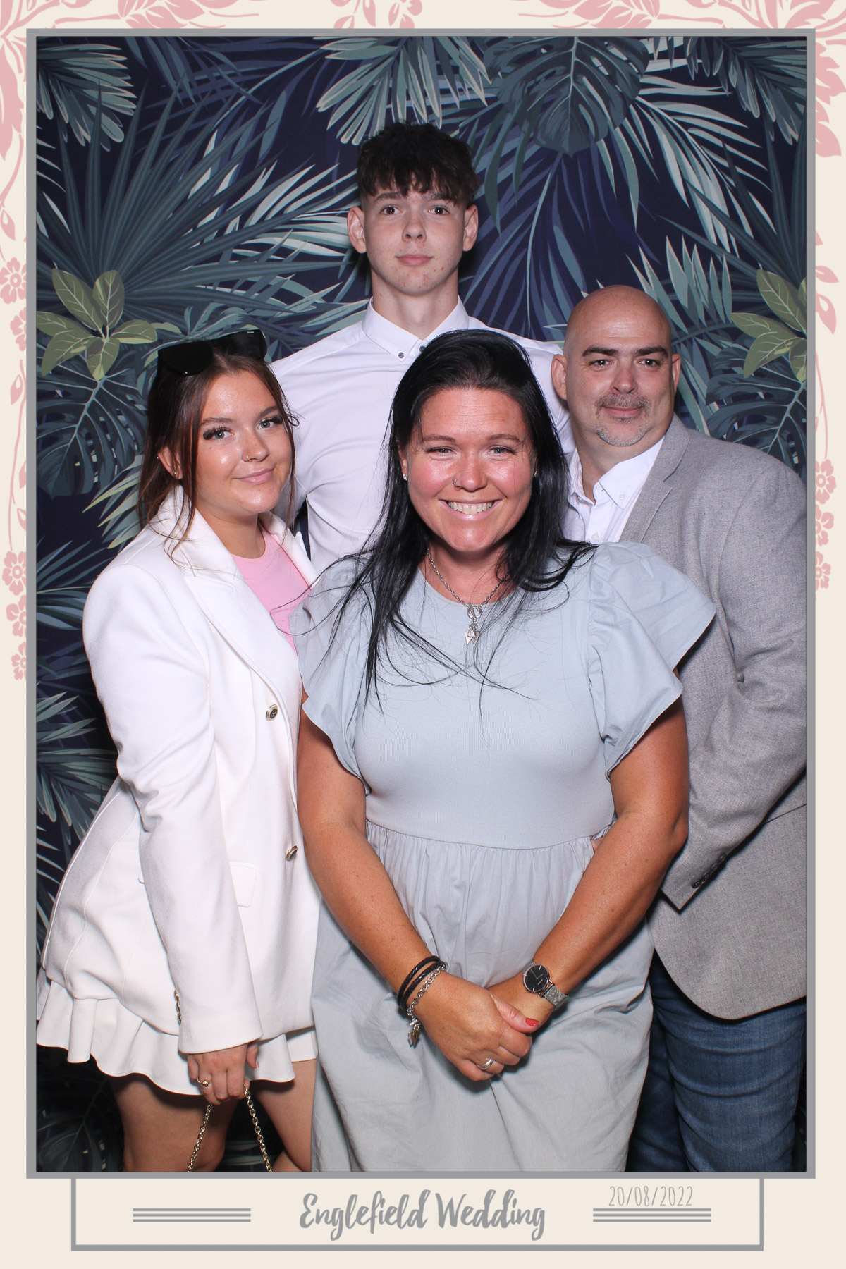 Englefield Wedding - Selfie Mirror | View more photos from the event at gallery.freshbooths.com/u/FreshBooths/Englefield-Wedding-Selfie-Mirror
