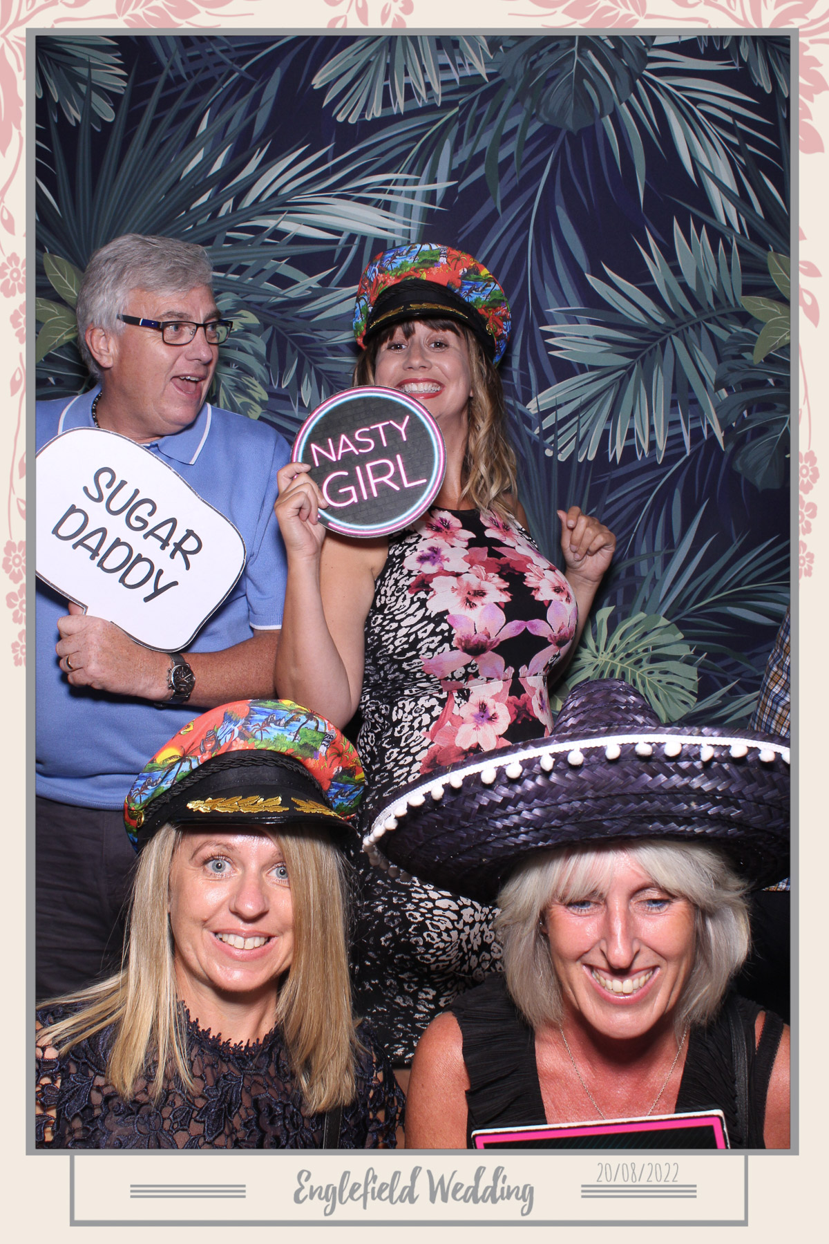 Englefield Wedding - Selfie Mirror | View more photos from the event at gallery.freshbooths.com/u/FreshBooths/Englefield-Wedding-Selfie-Mirror
