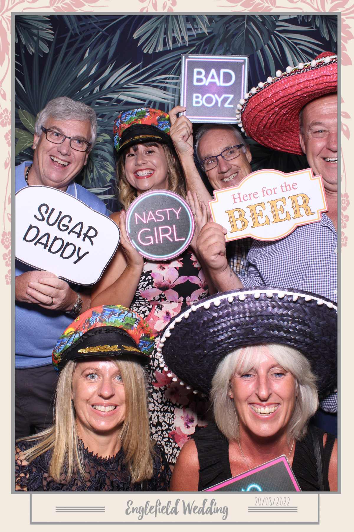 Englefield Wedding - Selfie Mirror | View more photos from the event at gallery.freshbooths.com/u/FreshBooths/Englefield-Wedding-Selfie-Mirror