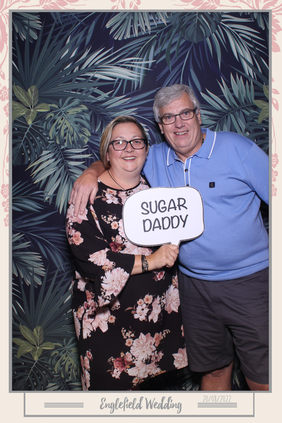 Englefield Wedding - Selfie Mirror | View more photos from the event at gallery.freshbooths.com/u/FreshBooths/Englefield-Wedding-Selfie-Mirror