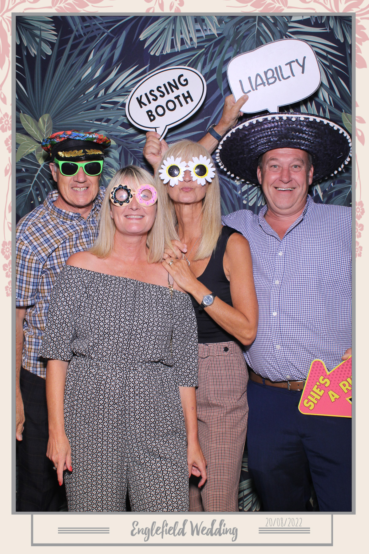 Englefield Wedding - Selfie Mirror | View more photos from the event at gallery.freshbooths.com/u/FreshBooths/Englefield-Wedding-Selfie-Mirror