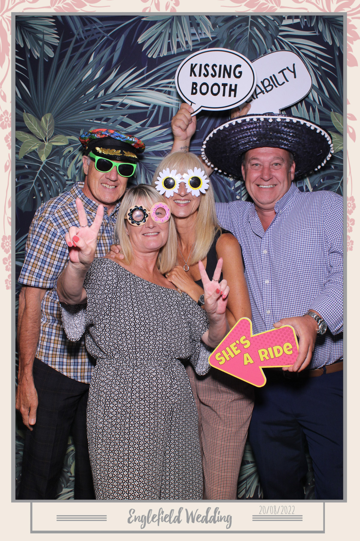 Englefield Wedding - Selfie Mirror | View more photos from the event at gallery.freshbooths.com/u/FreshBooths/Englefield-Wedding-Selfie-Mirror